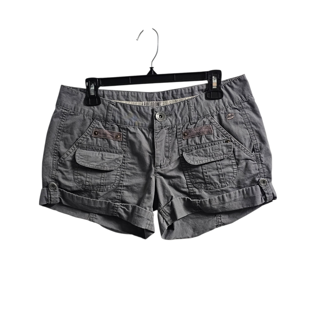 Billabong y2k Grey Cuffed Cargo Shorts Size 9 Low Rise